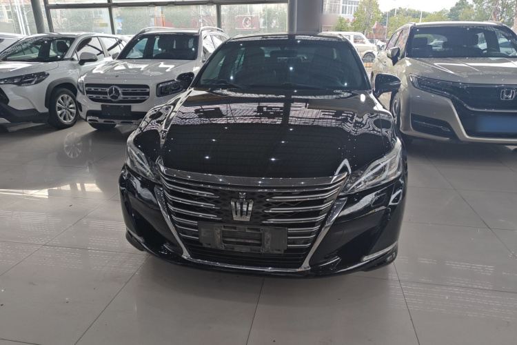 丰田 皇冠 2016 汽车图片 #3