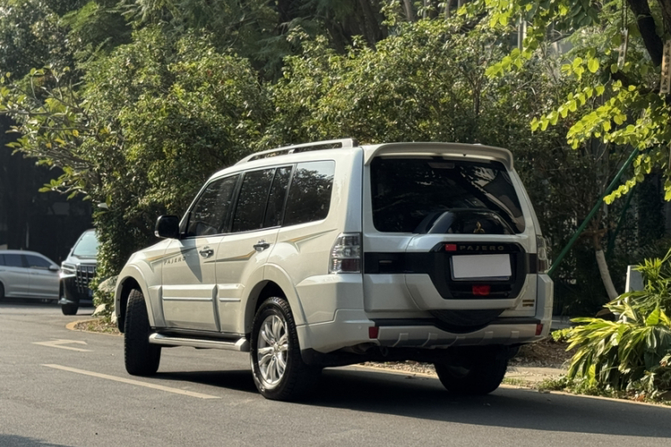 Rolls-Royce 2019 car image #3