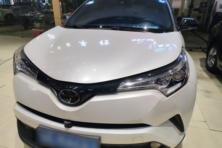 Toyota C-HR 2021 #3 Toyota C-HR 2021 car image #3