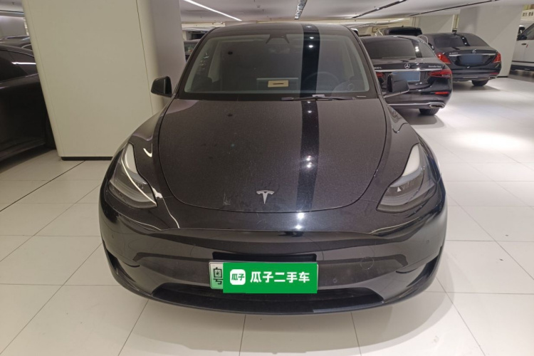 Tesla Model Y 2022 car image #3