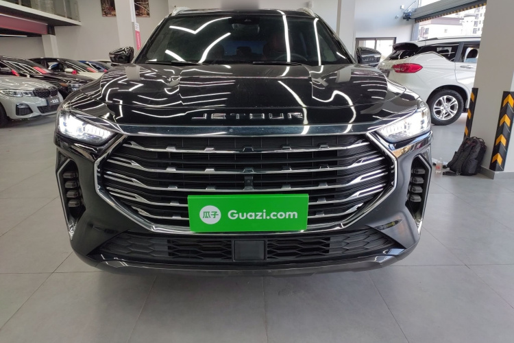 X70 PLUS 2021 car image #3