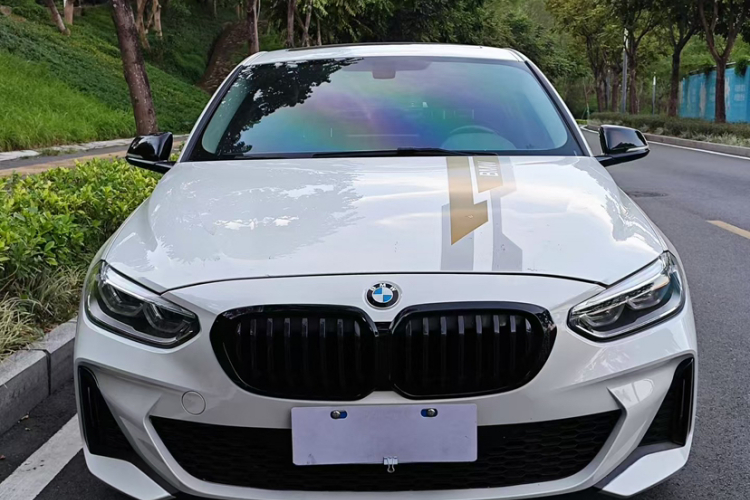 BMW 1 Series 2023 #3 BMW 1 Series 2023 car image #3