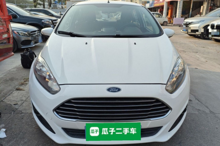 Ford Fiesta 2014 car image #3