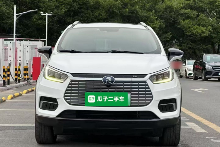 BYD Yuan New Energy 2019 #3 BYD Yuan New Energy 2019 car image #3