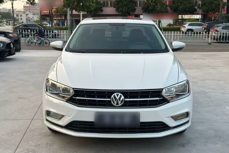 Volkswagen Bora 2017 car image #3