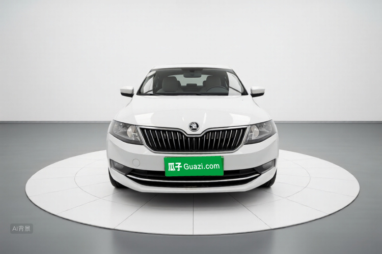 Skoda Rapid 2018 car image #3
