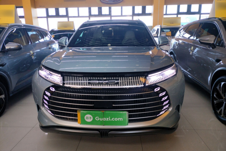 BYD Frigate 07 2023 immagine di auto #3