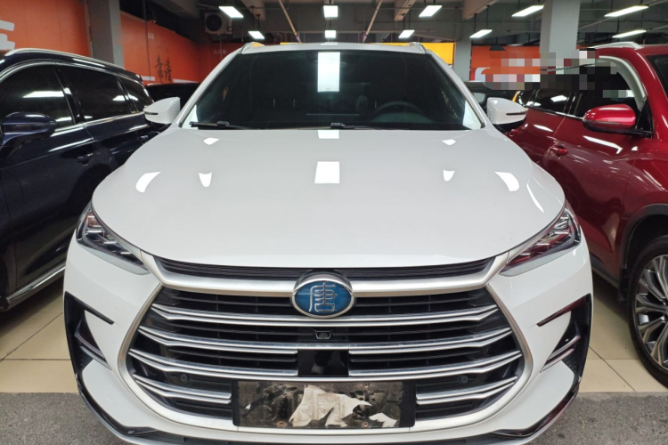 BYD Tang New Energy 2021 #3 BYD Tang New Energy 2021 car image #3