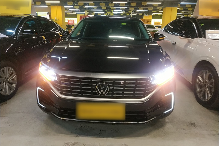 Volkswagen Passat New Energy 2023 immagine di auto #3