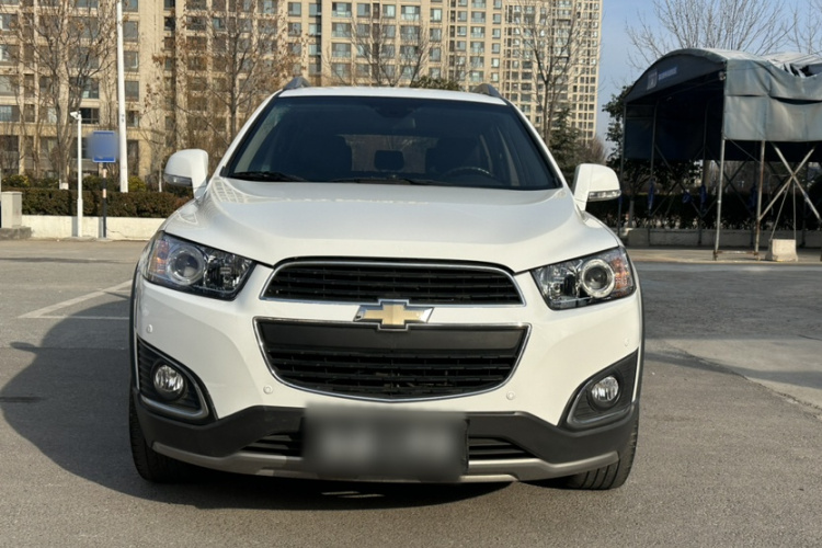 Chevrolet Captiva 2015 car image #3