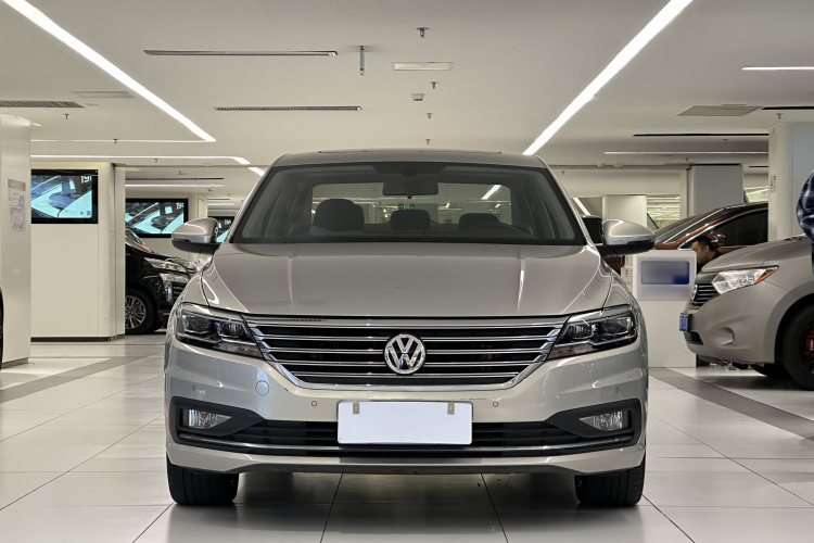 Volkswagen Lavida 2019 car image #3