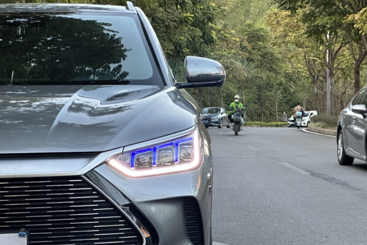 BYD Song Plus New Energy 2022 car image #3
