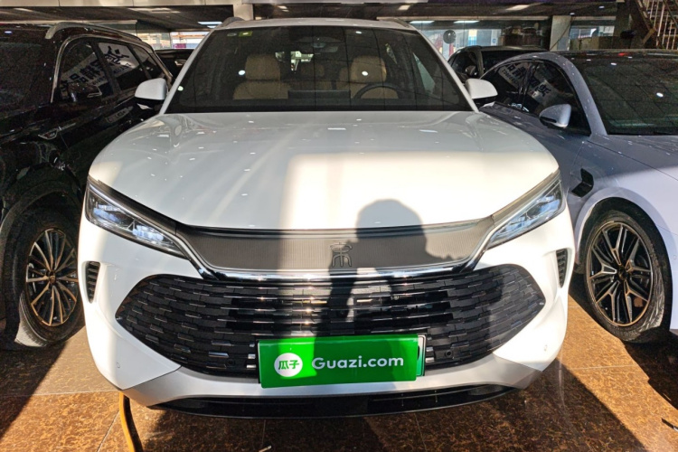 BYD SongL DM-i 2025 car image #3