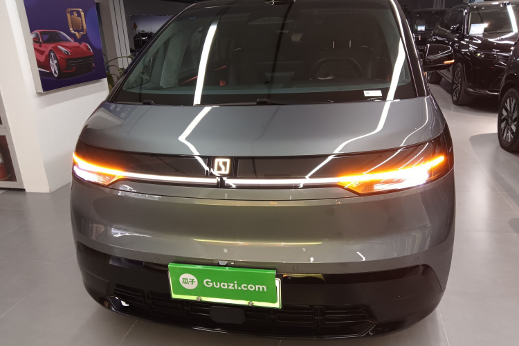 极氪 极氪MIX 2024 汽车图片 #3