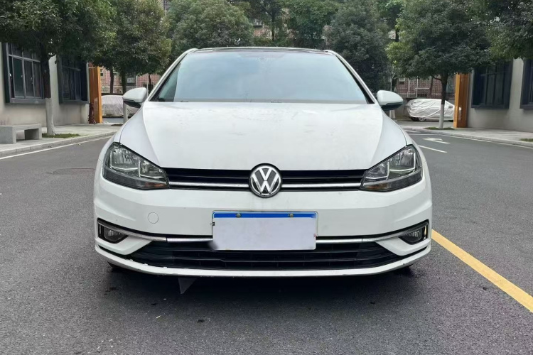 Volkswagen Golf 2019 immagine di auto #3