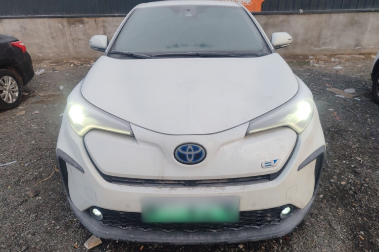 Toyota C-HR EV 2020 image de voiture #3