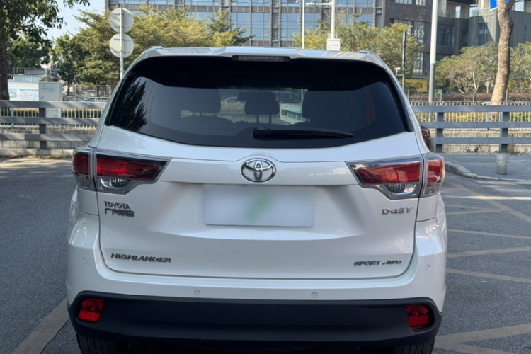 Toyota Highlander 2017 car image #3