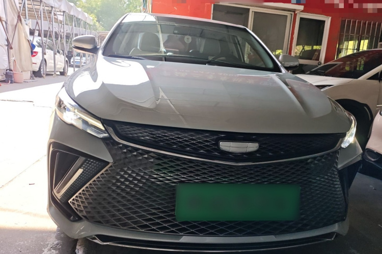 Emgrand L HiP 2022 #3 Emgrand L HiP 2022 car image #3