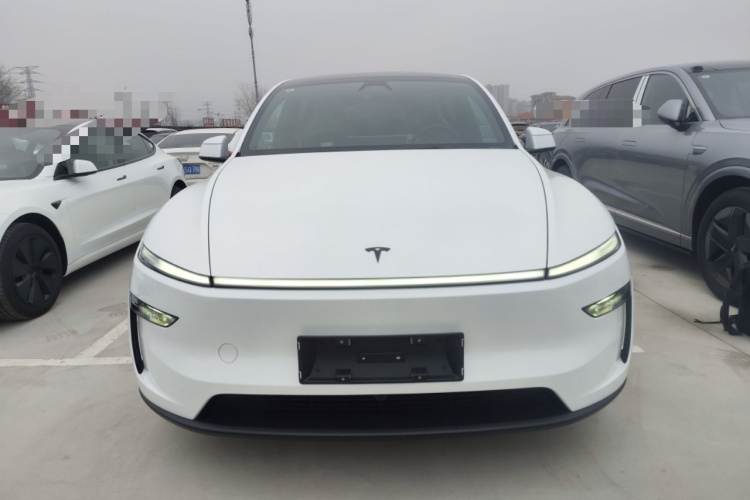特斯拉 Model Y L 2025 汽车图片 #3