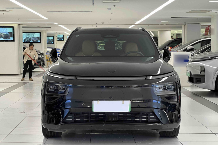 Xpeng G9 2025 immagine di auto #3