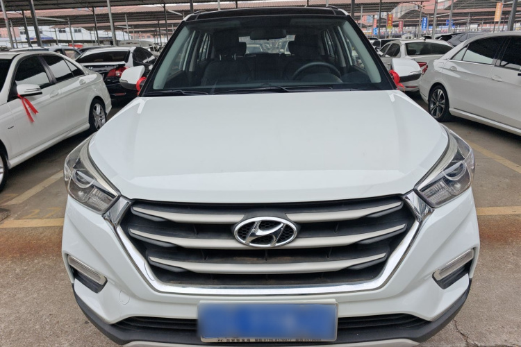 Hyundai ix25 2018 #3 Hyundai ix25 2018 car image #3