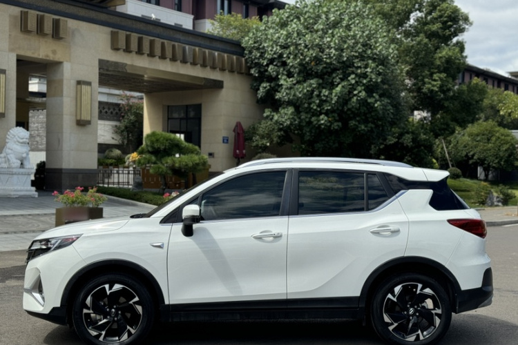 GAC Trumpchi GS3 2022 car image #3