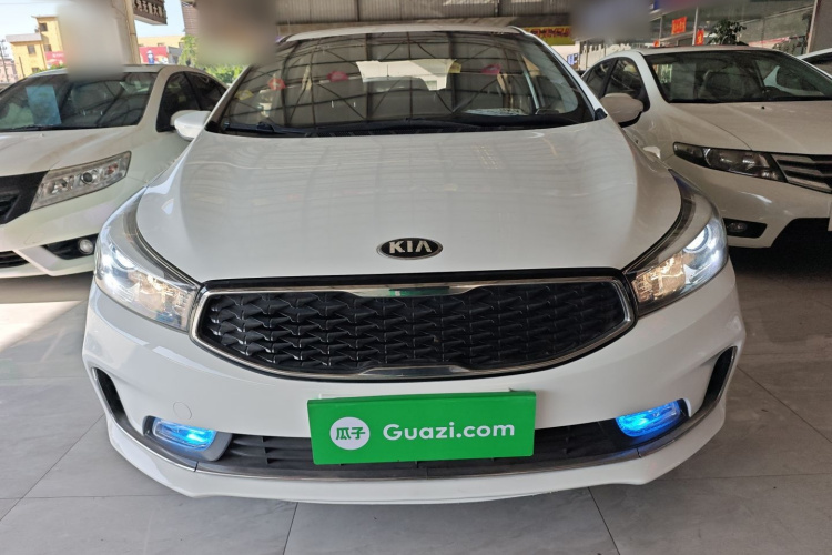 Kia K3 2017 car image #3