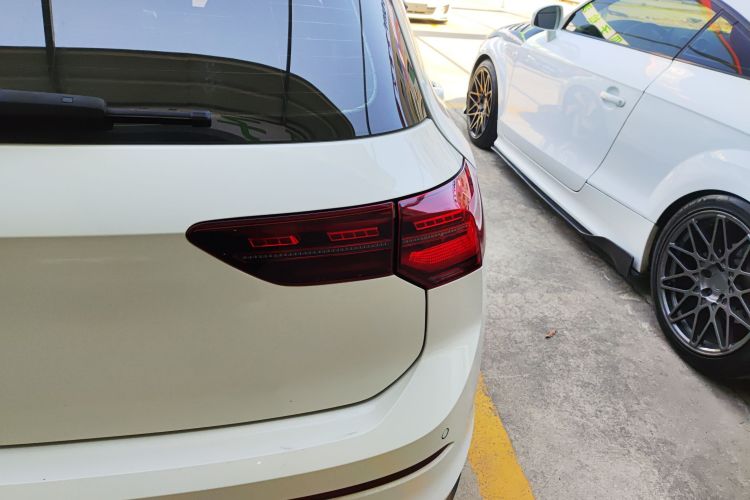 Volkswagen GolfGTI 2021 car image #3