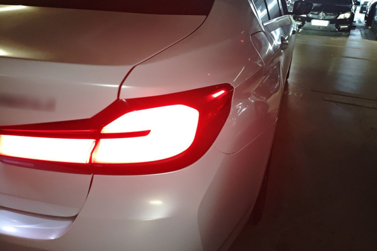 BMW 5 Series 2020 #3 BMW 5 Series 2020 car image #3