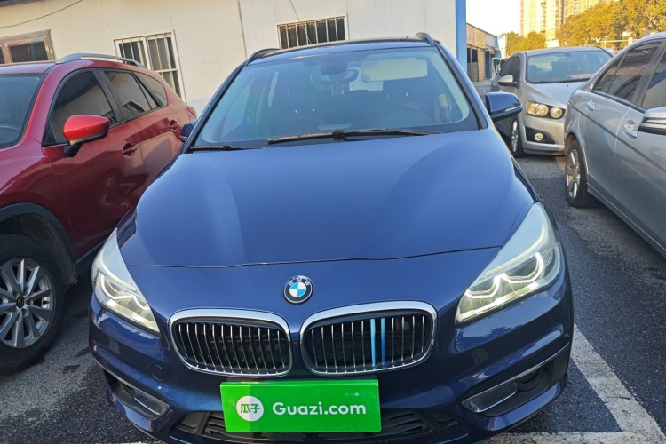BMW 2 Series Tourer 2017 car image #3
