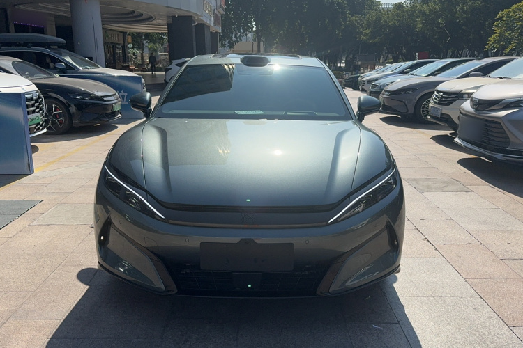 BYD HanL 2025 صورة سيارة #3