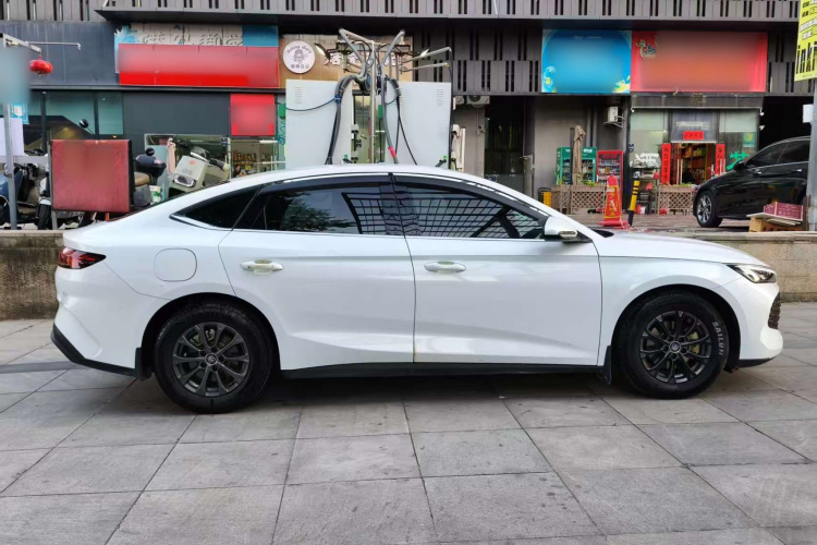 BYD Qin L 2024 #3 BYD Qin L 2024 car image #3