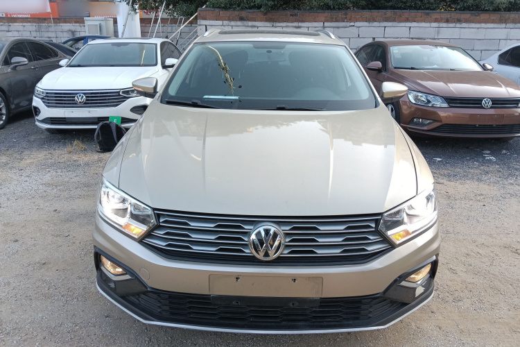 Volkswagen C-Trek 2019 immagine di auto #3