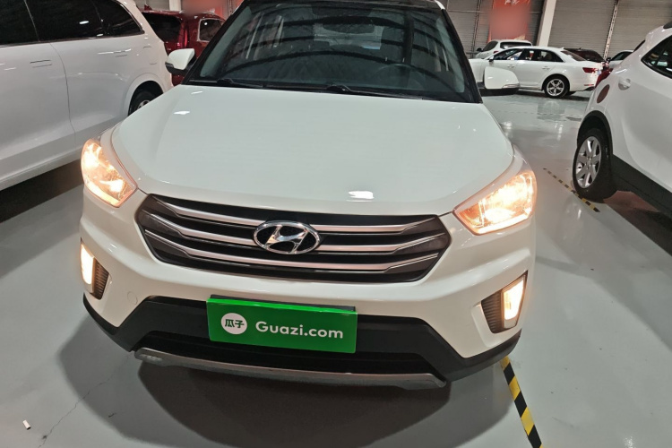 Hyundai ix25 2015 #3 Hyundai ix25 2015 car image #3