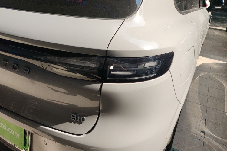 零跑汽车 零跑B10 2025 汽车图片 #3