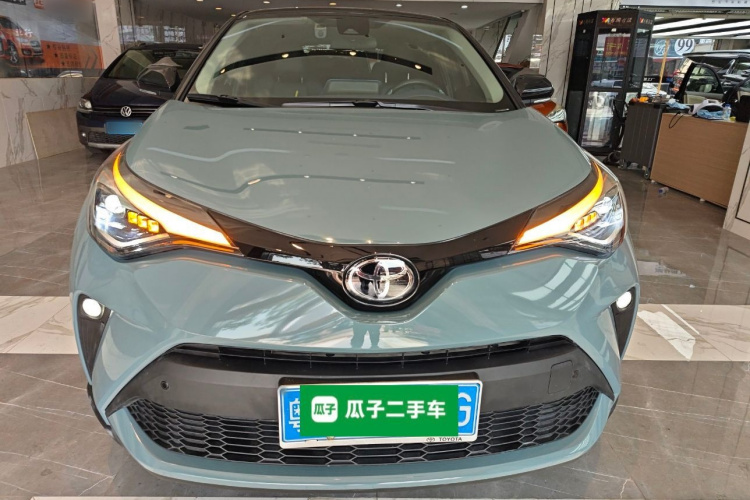 Toyota C-HR 2021 #3 Toyota C-HR 2021 car image #3