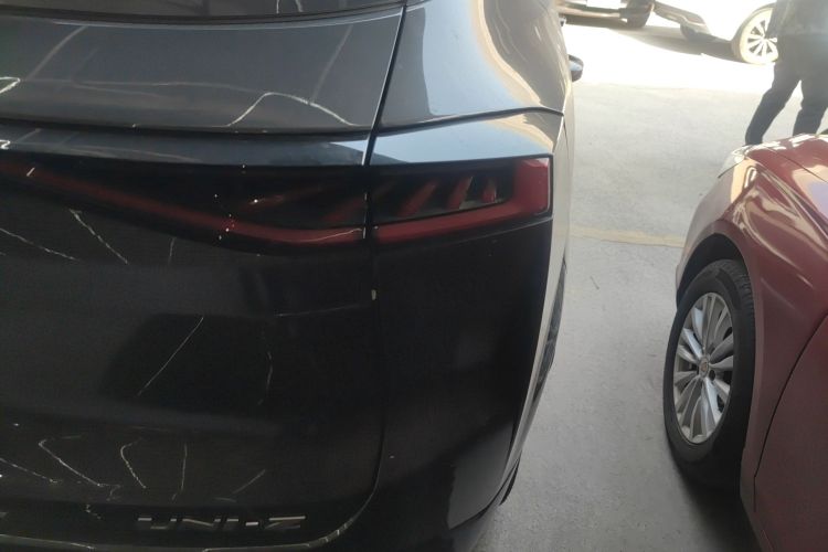 Changan UNI-Z PHEV 2025 car image #3