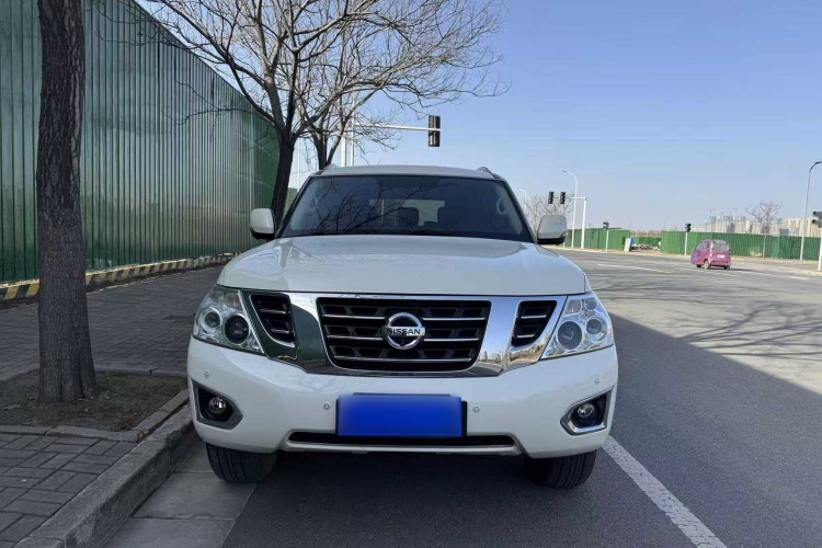 Nissan 2018 car image #3