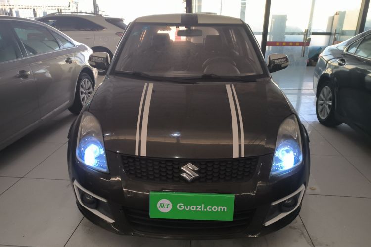 Suzuki Swift 2017 car image #3