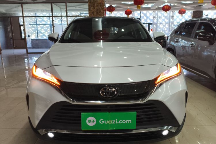 Toyota Harrier 2023 car image #3