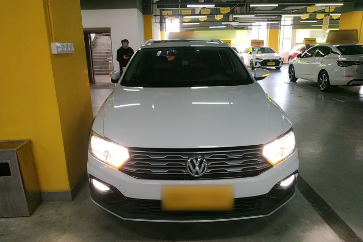 Volkswagen C-Trek 2017 immagine di auto #3