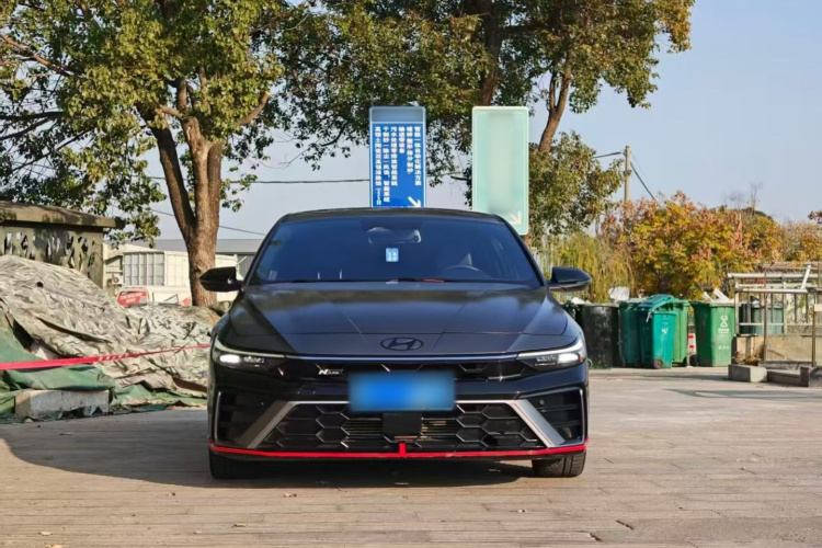 Hyundai Elantra 2023 car image #3
