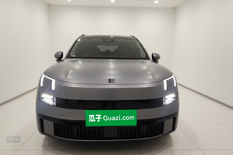 Lynk & Co 900 2025 car image #3