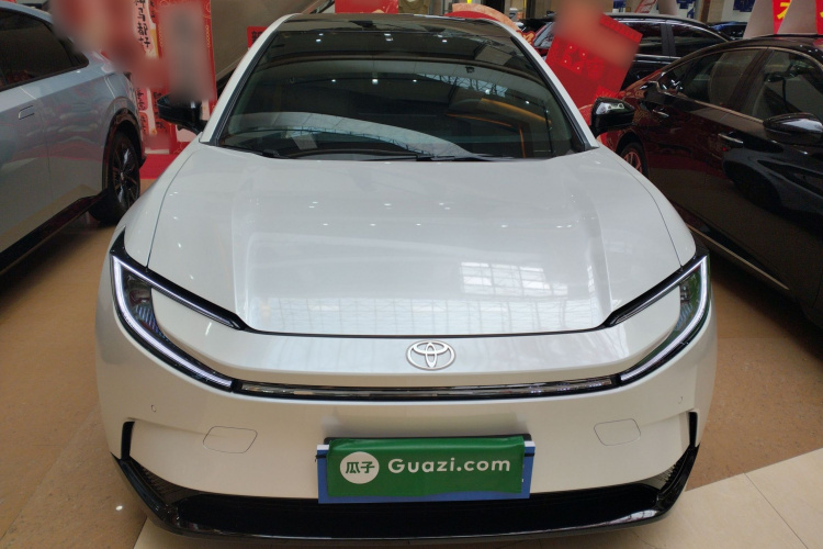 Toyota bZ5 2025 car image #3