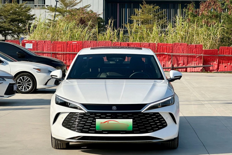 BYD Qin L 2025 #3 BYD Qin L 2025 car image #3