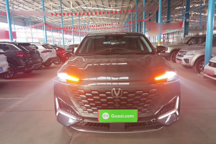 Changan UNI-K iDD 2025 #3 Changan UNI-K iDD 2025 car image #3