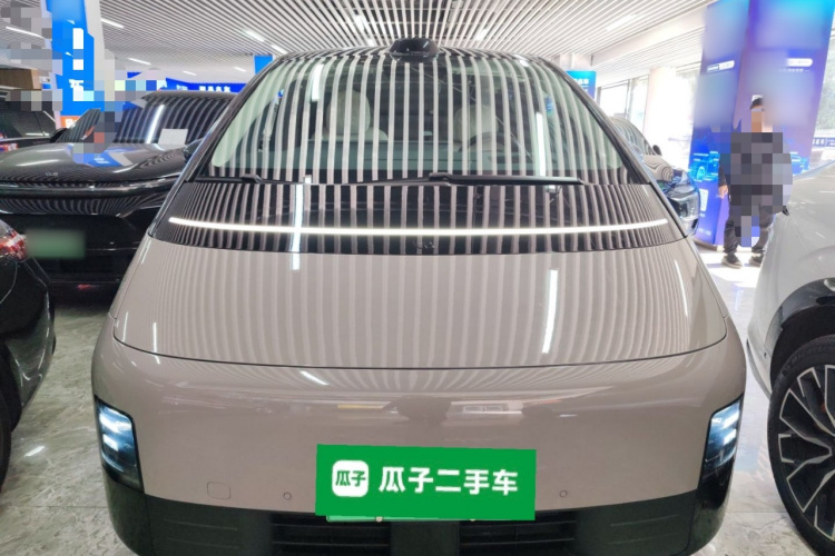 理想汽车 理想MEGA 2025 汽车图片 #3
