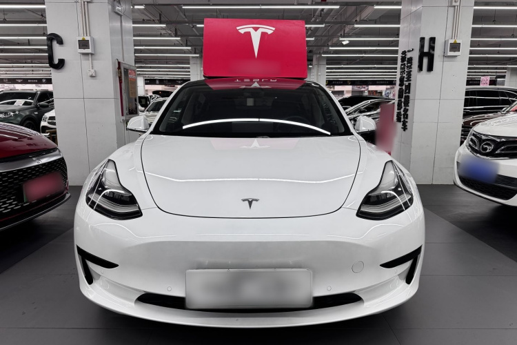 2020 immagine di auto #3
