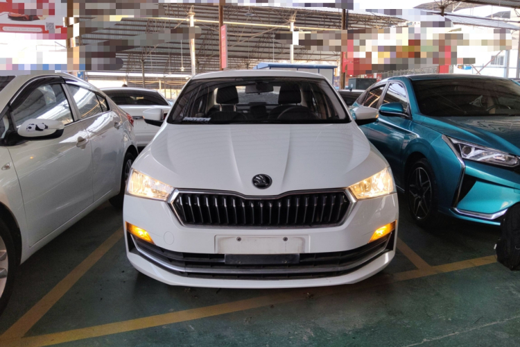 Skoda Rapid 2021 изображение автомобиля #3