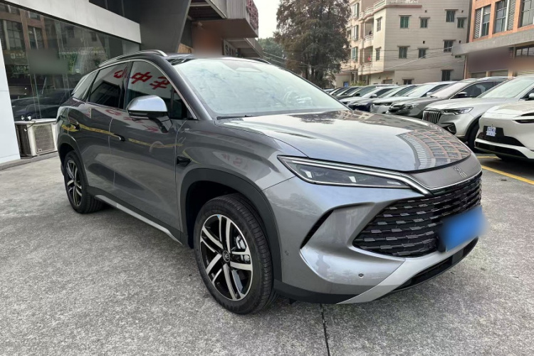 BYD SongL DM-i 2025 car image #3